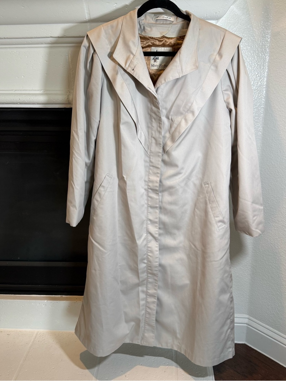 Light Taupe Beige Wool Lined Women's Trench Coat by Misty Harbor Size 14